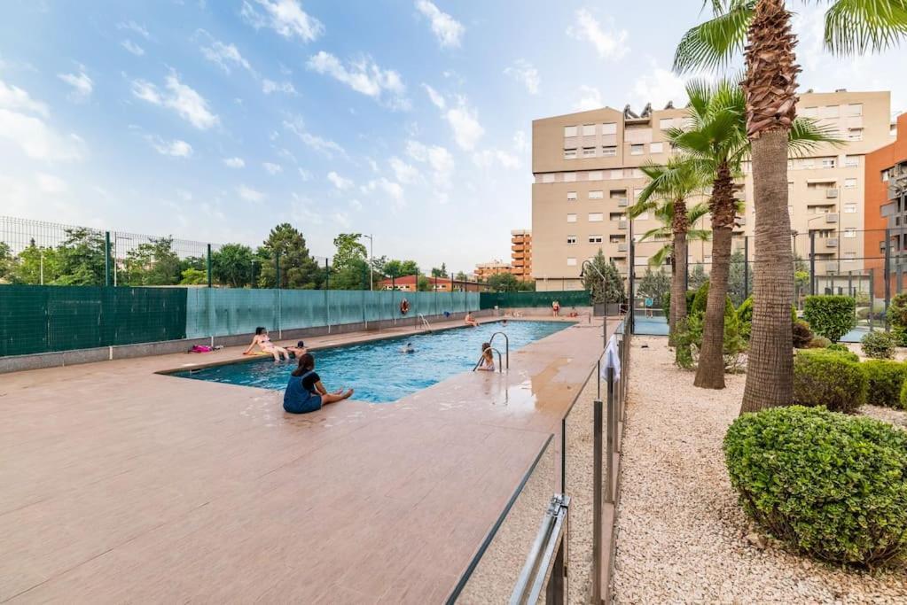 Moderno Apartamento Con Piscina Y Parking Granada Eksteriør billede